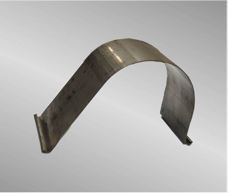 Our company has a complete range of animal husbandry cold-formed steel products, and also customized the metal cold-formed profile products on various unit components, fully realizing the directional processing. Our equipment has high production efficiency, high product precision, fast speed and short delivery time, which can meet various needs of customers.10